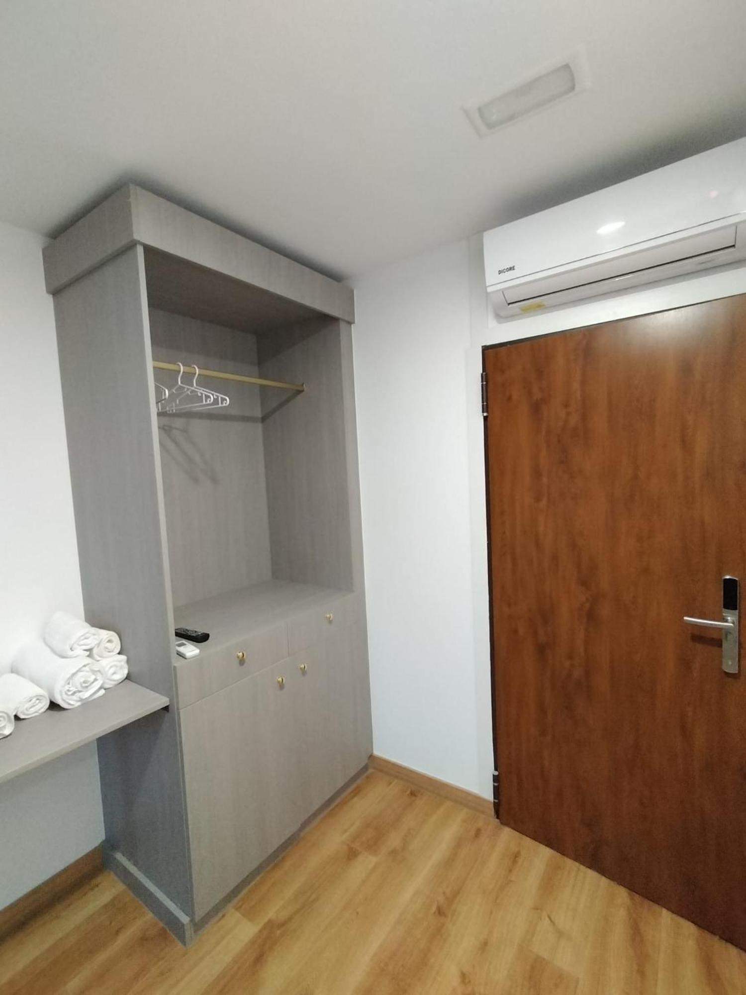 Estrela Do Camino Hotel Palas de Rei Ngoại thất bức ảnh